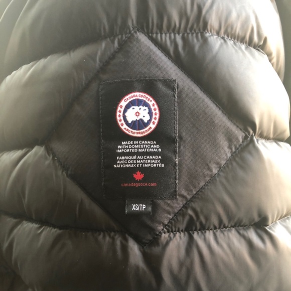 Canada Goose WOMEN'S CAMP DOWN HOODY Jacket - Picture 9 of 13